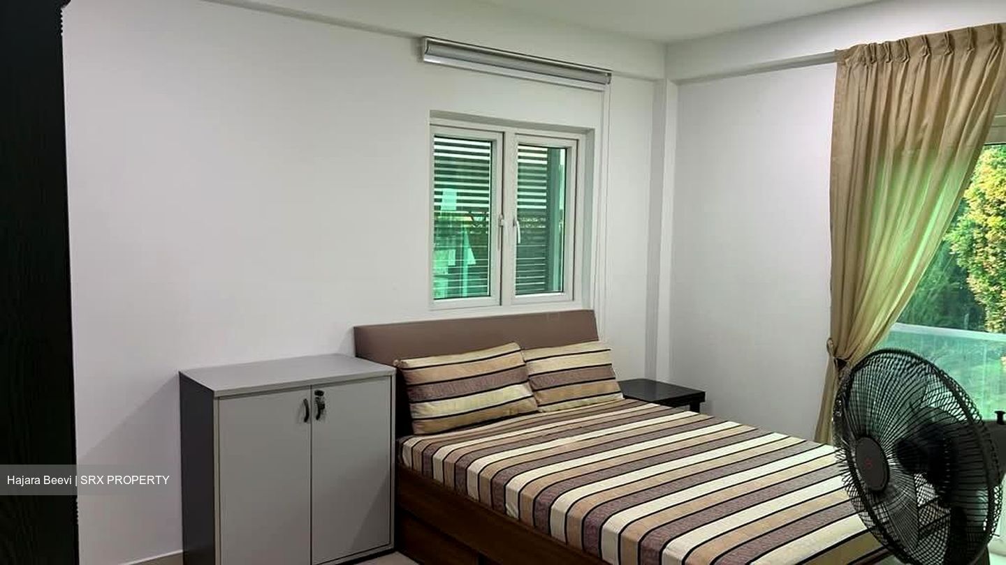 Pasir Panjang Road (D5), Terrace #573135111